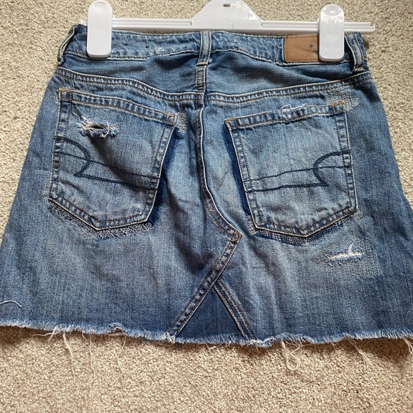 American Eagle Denim Blue Jean Skirt Mini Distressed Button Fly Women's - Picture 2 of 4